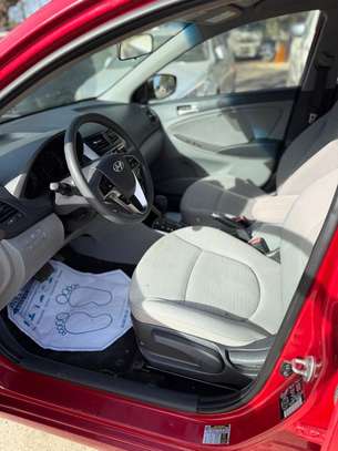 Hyundai accent image 8