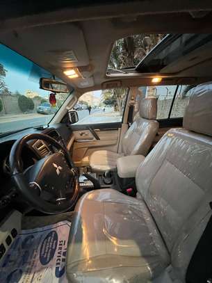 MITSUBISHI PAJERO 2015 image 4