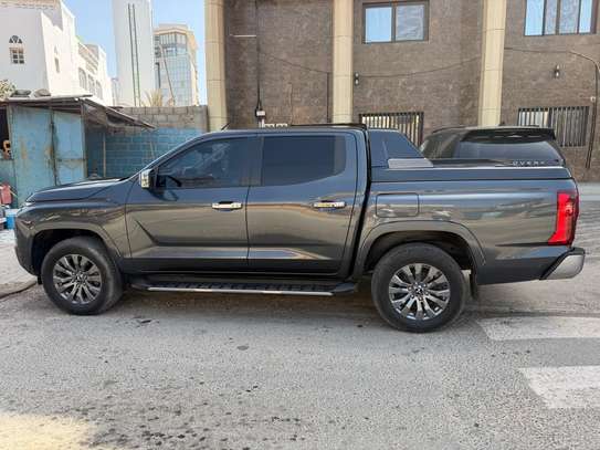 Mitsubishi l200 2025 image 3