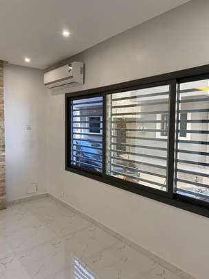 Superbe appartement F4 à louer aux mamelles image 15