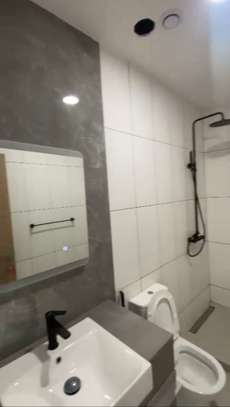 Chambre meublée dans un appartement meublé image 9
