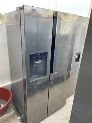Réfrigérateur américain inox avec distributeur d'eau image 2
