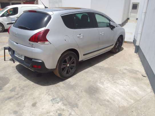 PEUGEOT 3008, Année 2015 image 1