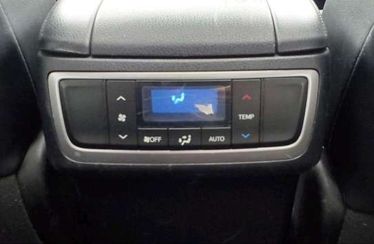 TOYOTA HYLANDER 7 places full options image 10