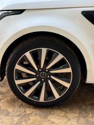 RANGE ROVER SPORT SVR  2016 image 14