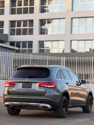 Mercedez-Benz GLC 300 année 2017 image 13
