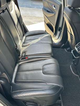 Hyundai Santa Fe essence 4WD nouveau modèle image 10