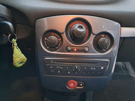 RENAULT CLIO 3 DIESEL 2012 image 12
