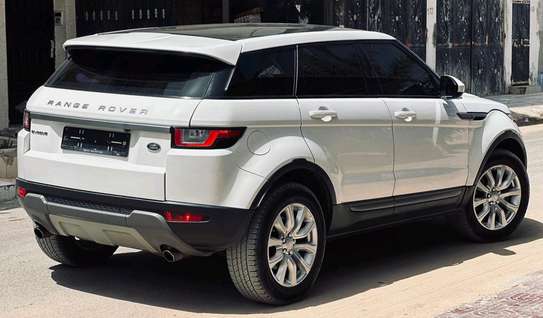 2017 Range Rover Evoque image 7