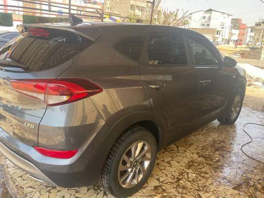 HYUNDAI TUCSON 2018 image 5