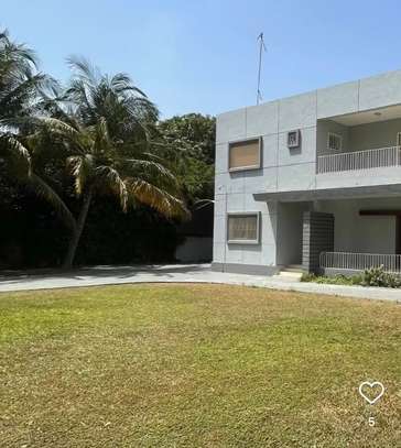 Villa à louer à Fann résidence image 11