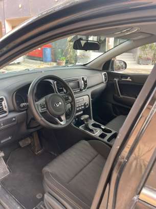 KIA SPORTAGE LX 2019 image 4