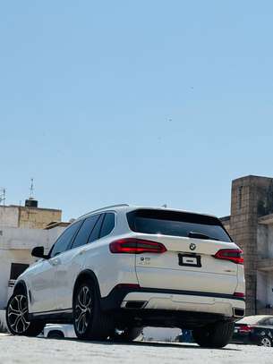 BMW x5 2020 full options image 5