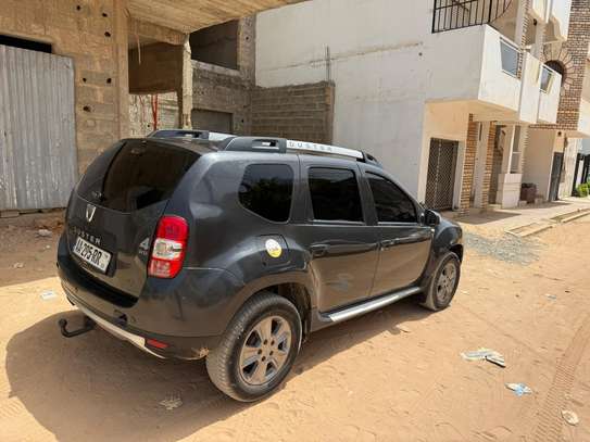 RENAULT DUSTER image 12