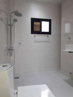 TRES BELLE VILLA A LOUER image 10