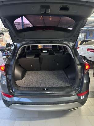 Hyundai Tucson image 5