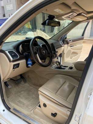 Jeep image 9