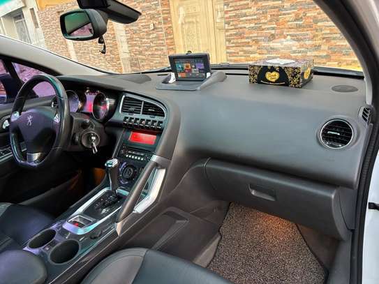 Peugeot 3008 full options image 8