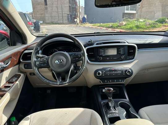 KIA SORENTO image 7