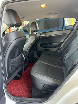 Kia Sportage image 5