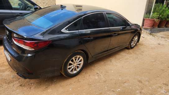 Hyundai sonata 2018 kms 119000 image 1