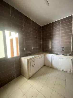 F4 Neuf Recasement BOA Almadies image 5