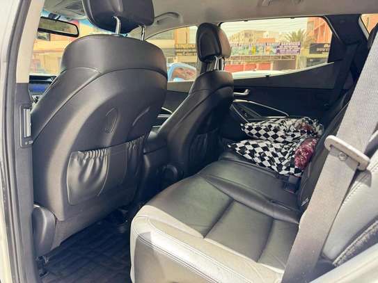 HYUNDAI SANTA FE 2017 image 1