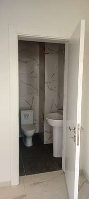 APPARTEMRNT A LOUER AU POINT E image 8