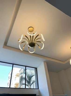 Appartement F4 non meublé à louer image 2