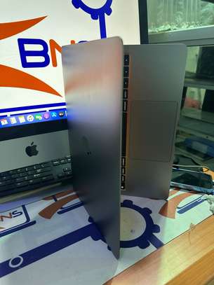 MacBook Air M1 Gris sidéral 13.3 pouce 2020 image 2
