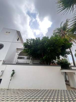 Villa à vendre à Ngor/Almadies image 2
