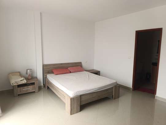 Appartement vue sur mer. image 4