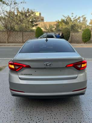 HYUNDAI SONATA 2017 image 4
