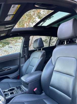 Kia Sportage 2020 clean image 8