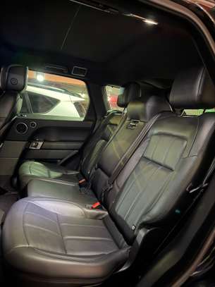 Range Rover sport image 14