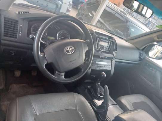 Toyota Land cruiser 2014 image 4