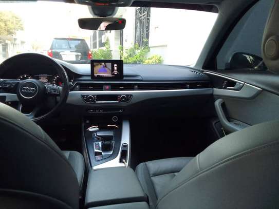 Audi A4 Premium image 6