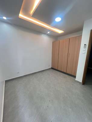 Appartement F4 à louer à Dakar Plateau image 3