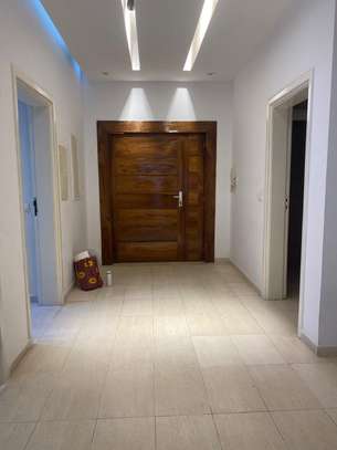 BEL APPARTEMENT F6 A LOUER A FANN RESIDENCE image 1