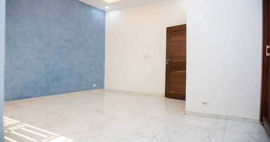 APPARTEMENT F4 À LOUER - CITÉ MAKIOU FAYE image 8