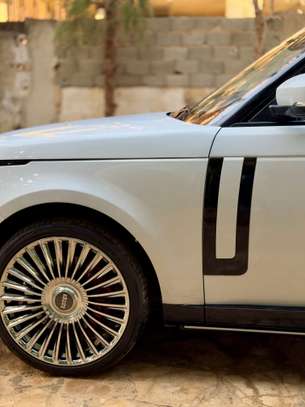Range Rover Vogue image 7