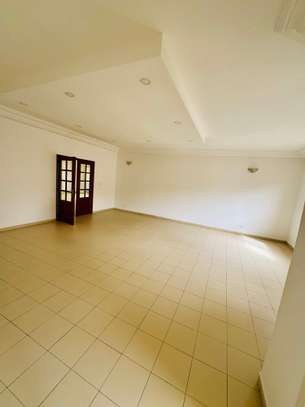 Appartement F5 – Almadies (derrière Free Mobile) image 12