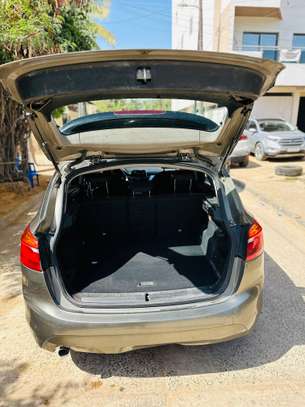 BMW series 2 image 2