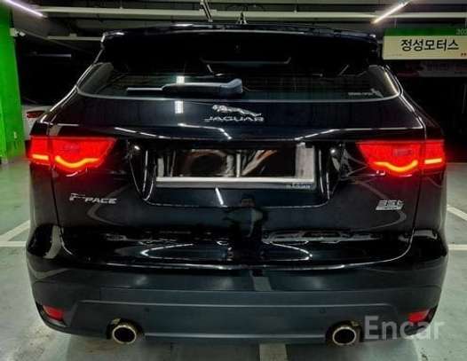 Jaguar F-Pace Sport essence Full options image 14