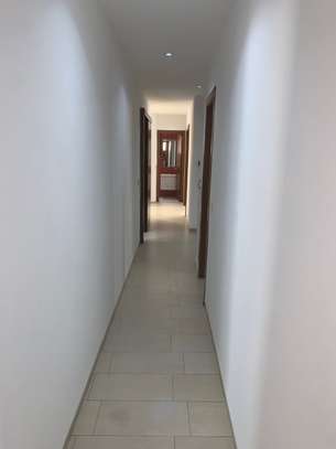 splendide appartement F4 à louer à Ngor Almadie image 3