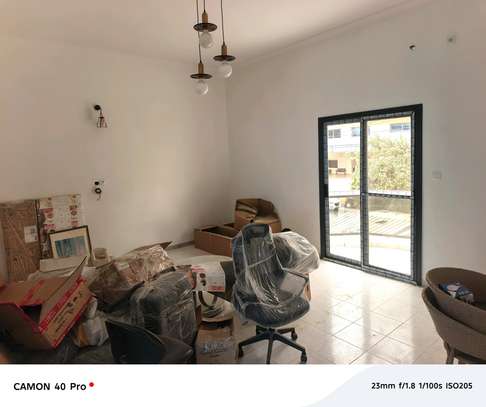 Appartement F4  à louer  Corniche mamelles image 3