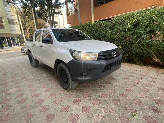 Location pick-up Toyota HILUX Européenne image 2
