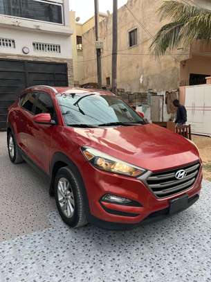 Hyundai tucson image 6