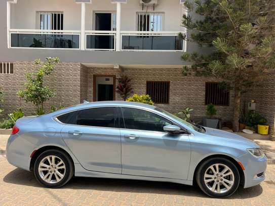 Chrysler C200 année 2015 image 9