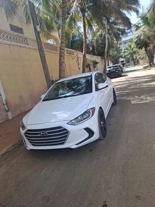 très belle elantra image 8